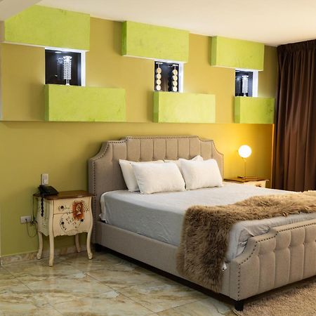 Basha Hotel & Restaurant Сан Педро Сула Екстериор снимка